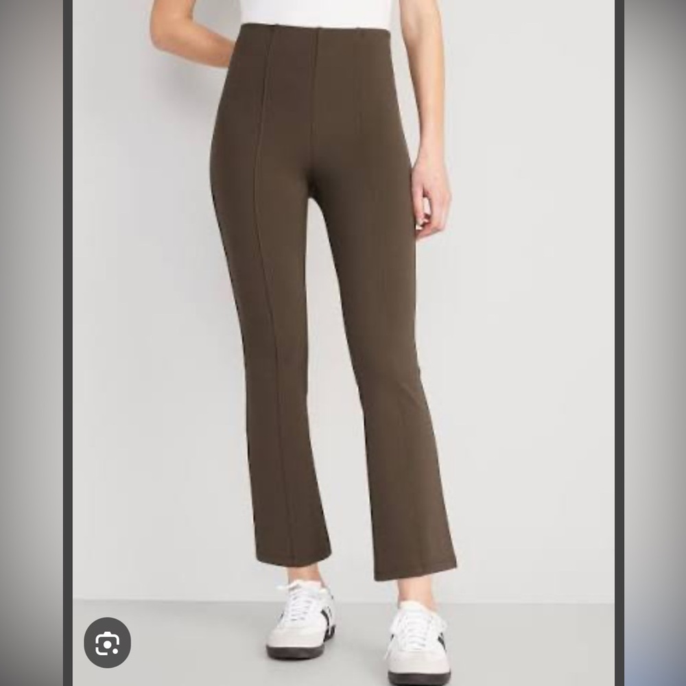 Old Navy Stevie  Flare  Pants